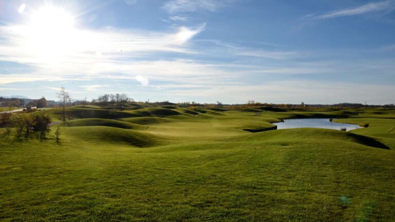 ALEMANIA: Una de las grandes potencias del golf europeo. El golf como parte integral de su tejido cultural.