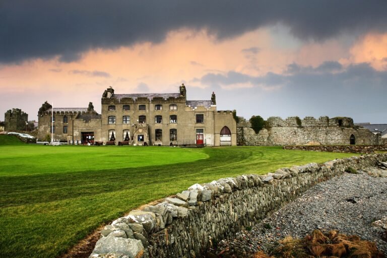 ARDGLASS Golf Club & CASTLEROCK: El Club House más Viejo del Mundo y el imperdible Bann Course