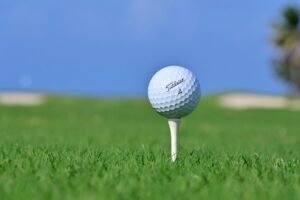 Mejora tu Juego de Golf: Dónde Enfocar tus Ojos para Golpear Mejor